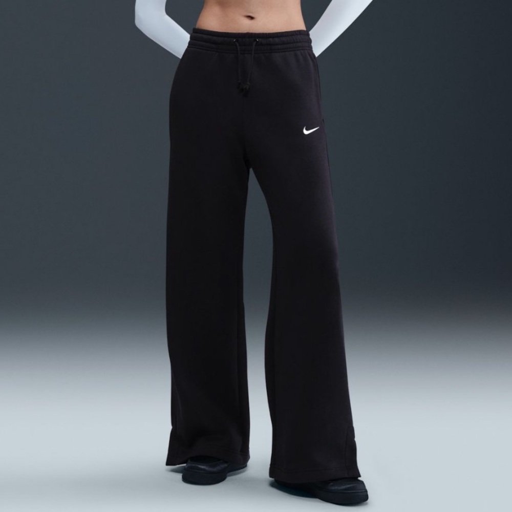 Nike - Black Wide Leg Drawstring Sweatpants